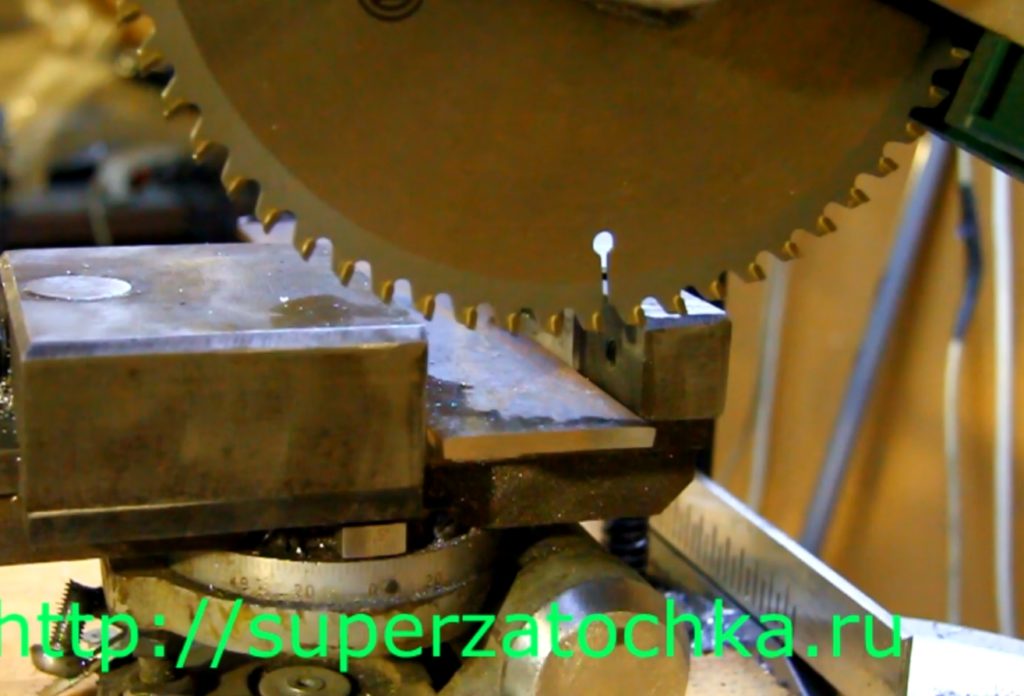 Плавный пуск регулировка оборотов стусла HAMMER STL1800/305PL